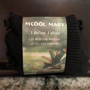 Set of 3 Pairs New Black Ruffled Ankle Socks.